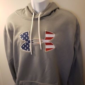 Under Armour sweatshirt